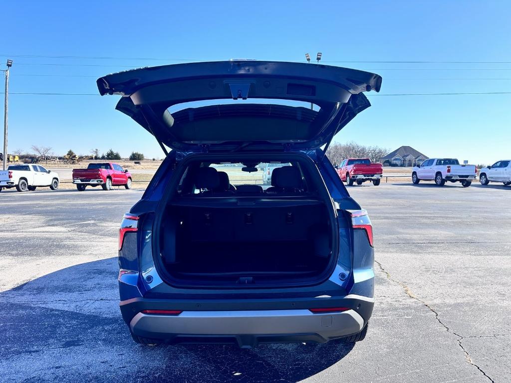 new 2025 Chevrolet Equinox car, priced at $29,502