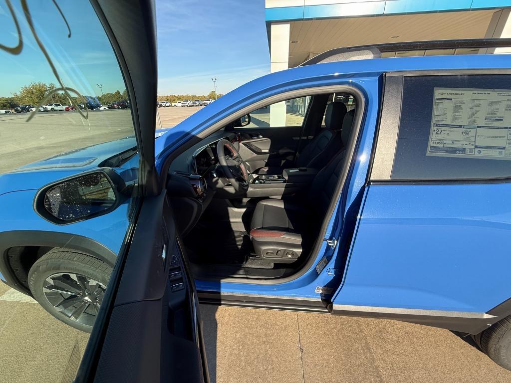 new 2026 Chevrolet Equinox car, priced at $35,173