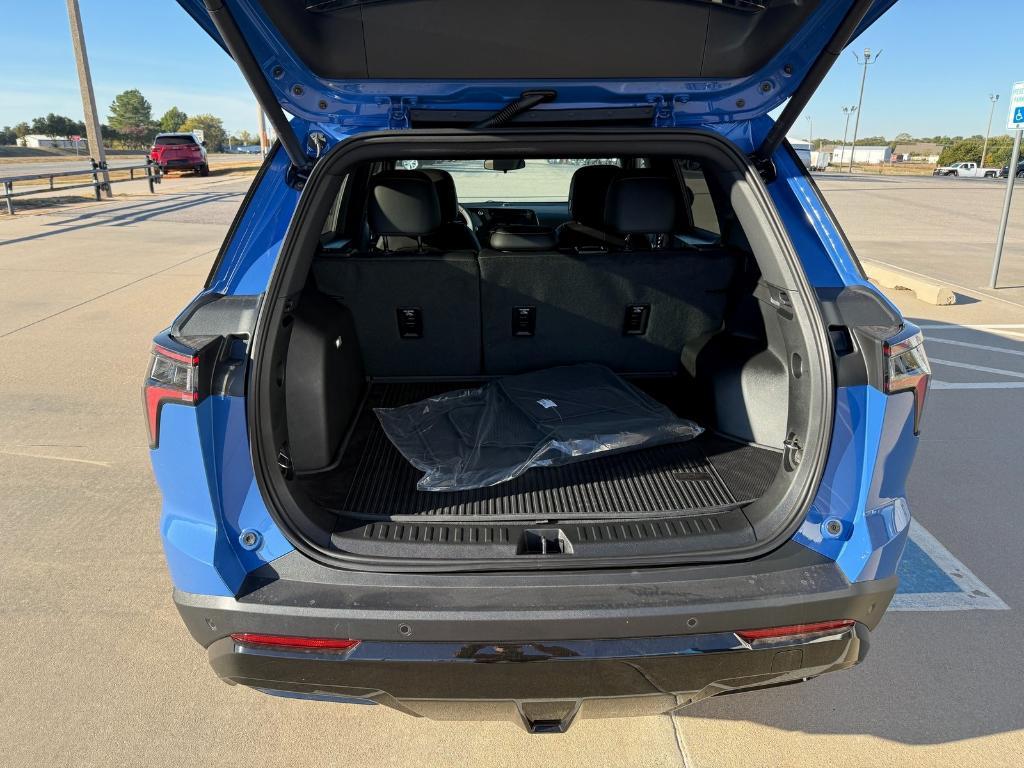 new 2026 Chevrolet Equinox car, priced at $35,173