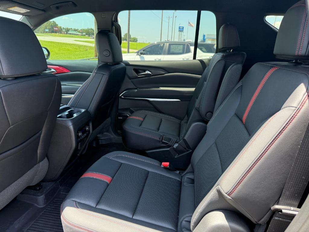 new 2025 Chevrolet Traverse car, priced at $58,019