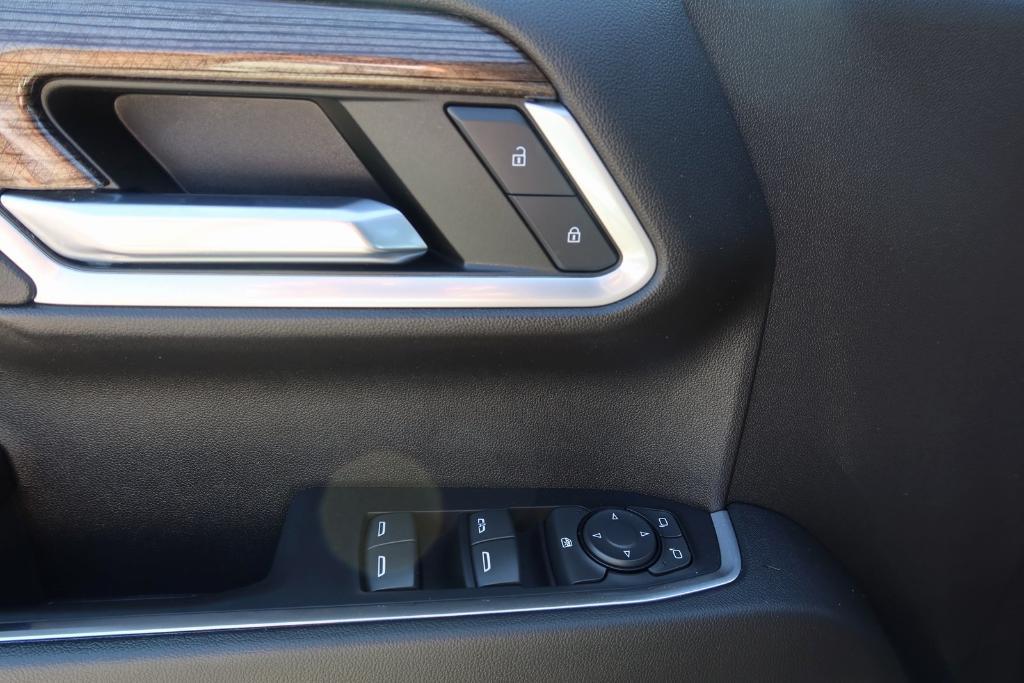 used 2022 Chevrolet Silverado 1500 car, priced at $40,586