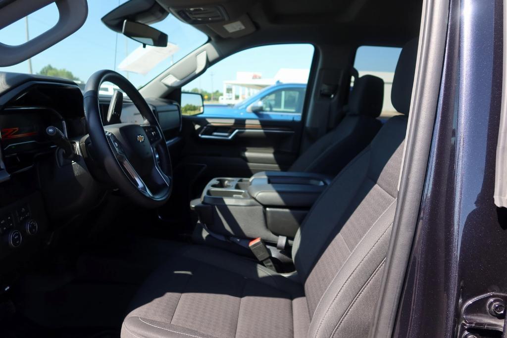 used 2022 Chevrolet Silverado 1500 car, priced at $40,586
