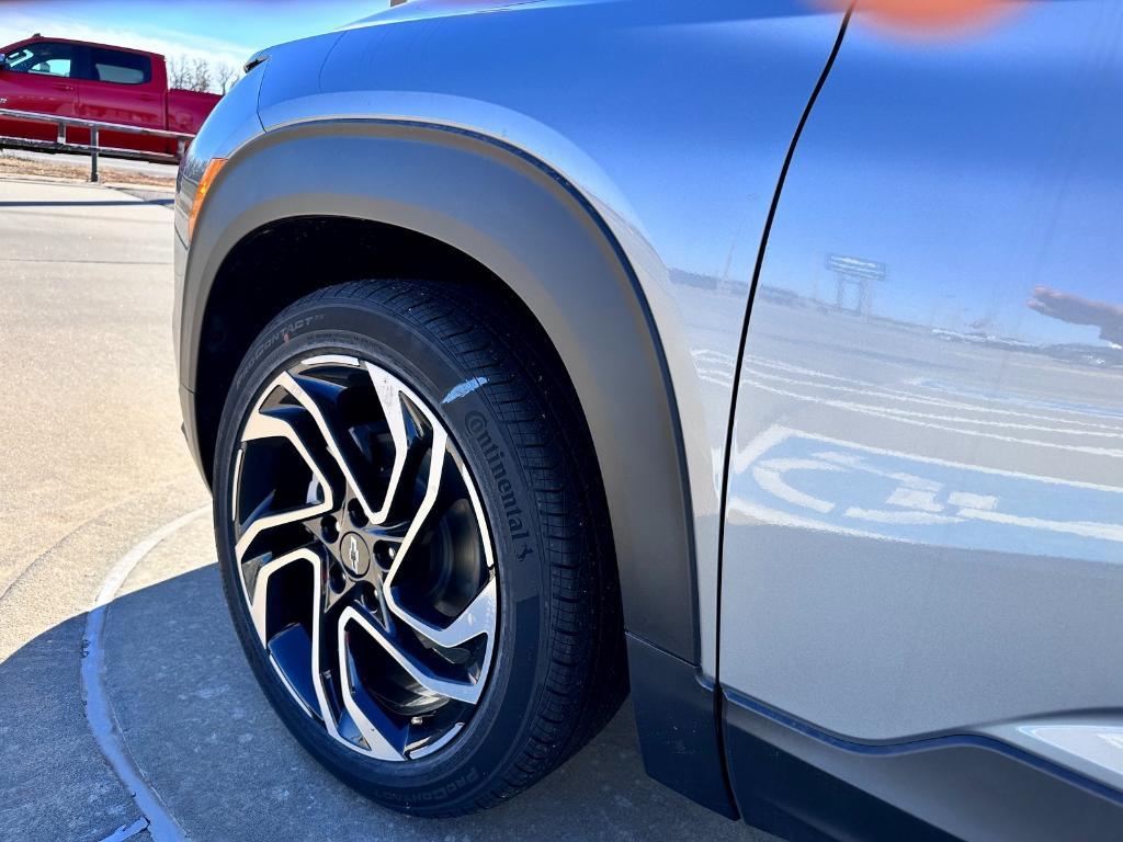 new 2025 Chevrolet TrailBlazer car, priced at $30,822