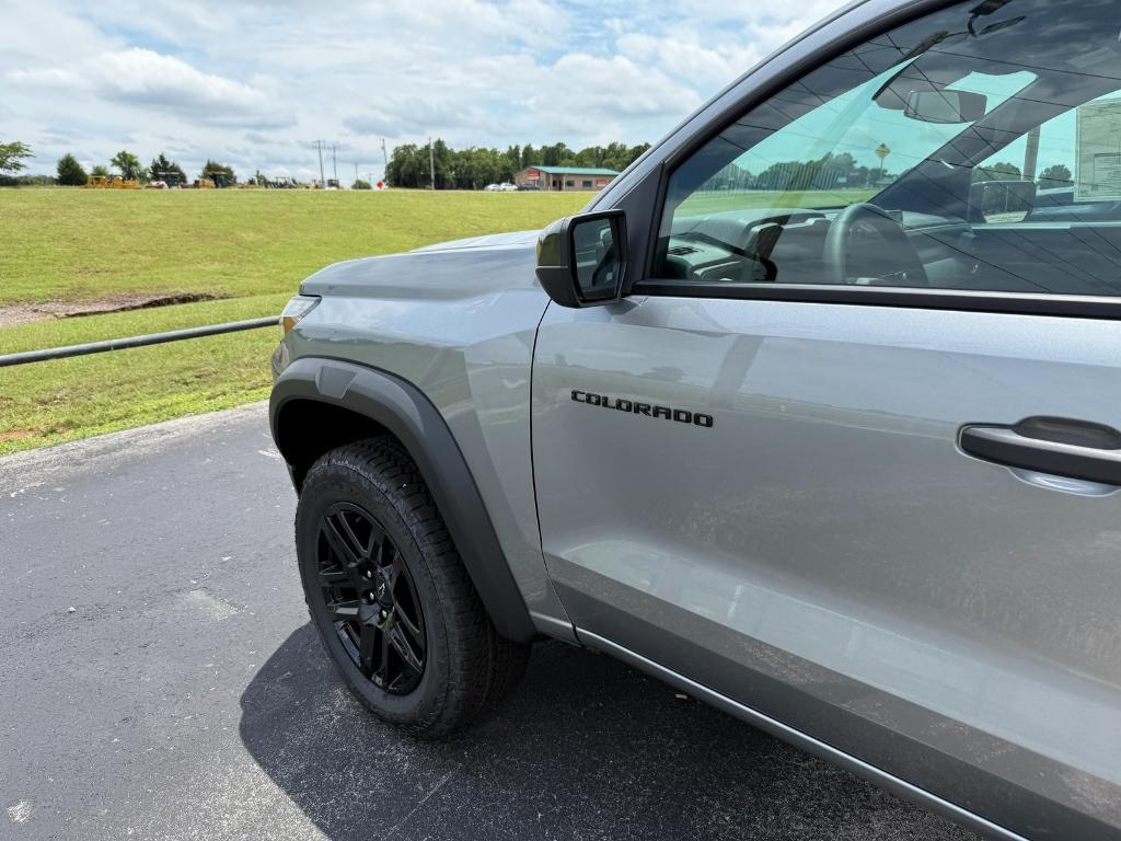new 2025 Chevrolet Colorado car, priced at $44,319