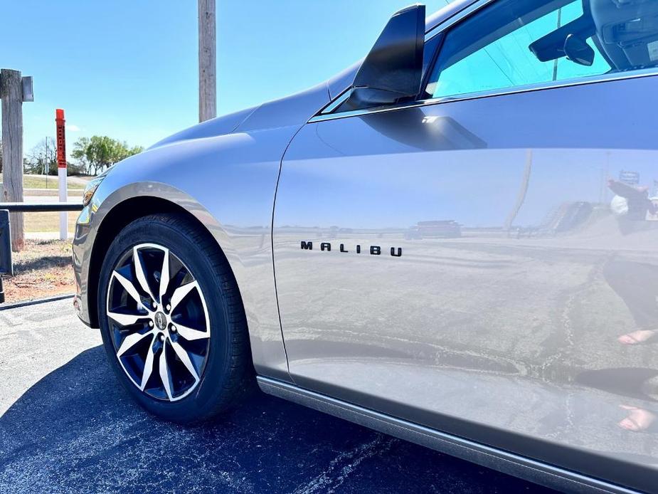 new 2024 Chevrolet Malibu car, priced at $25,599