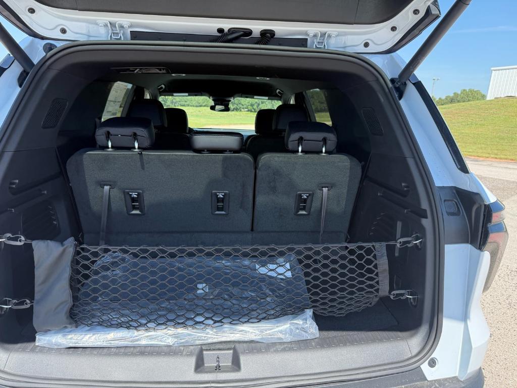 new 2026 Chevrolet Traverse car, priced at $44,468
