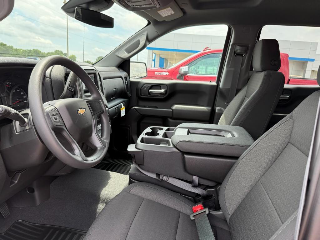 new 2025 Chevrolet Silverado 1500 car, priced at $46,656