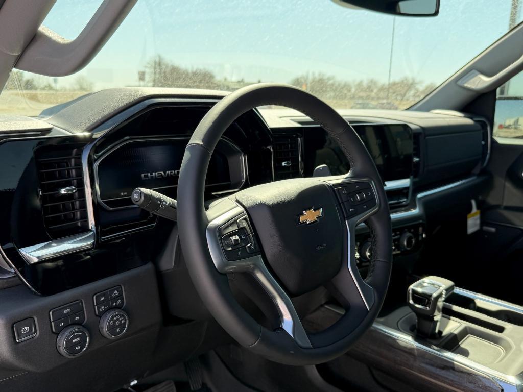 new 2025 Chevrolet Silverado 1500 car, priced at $57,929