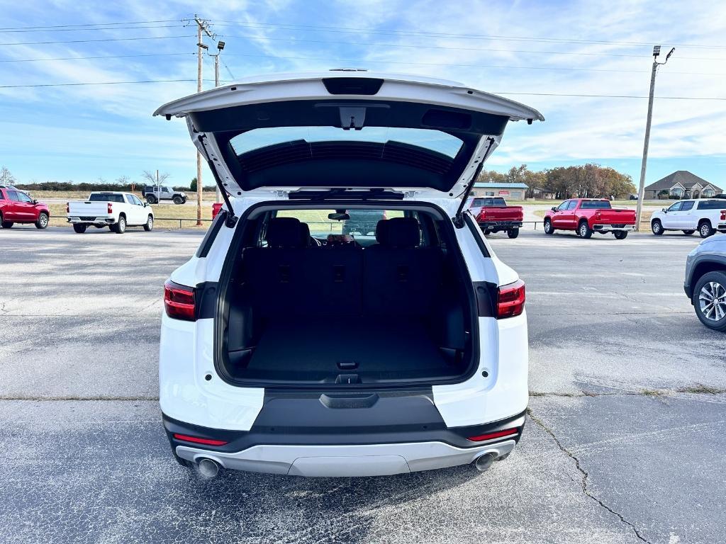 new 2025 Chevrolet Blazer car, priced at $36,604