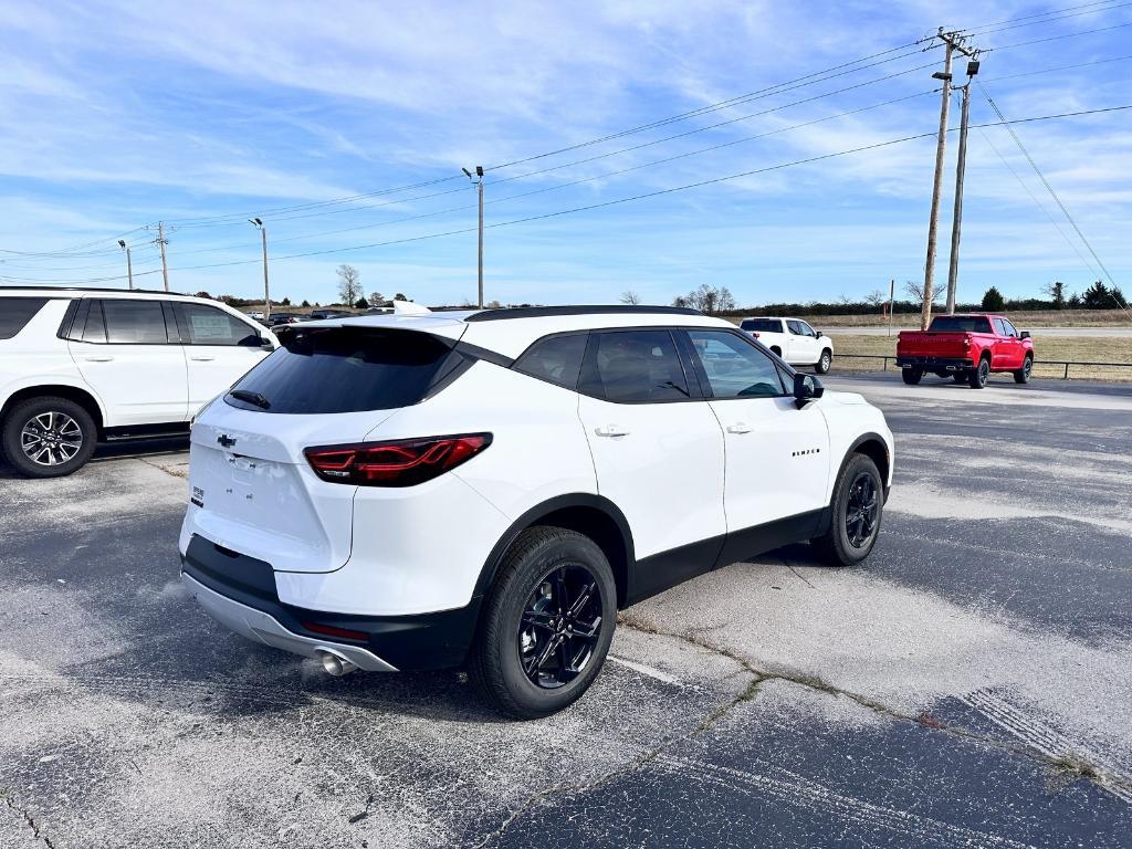 new 2025 Chevrolet Blazer car, priced at $36,604