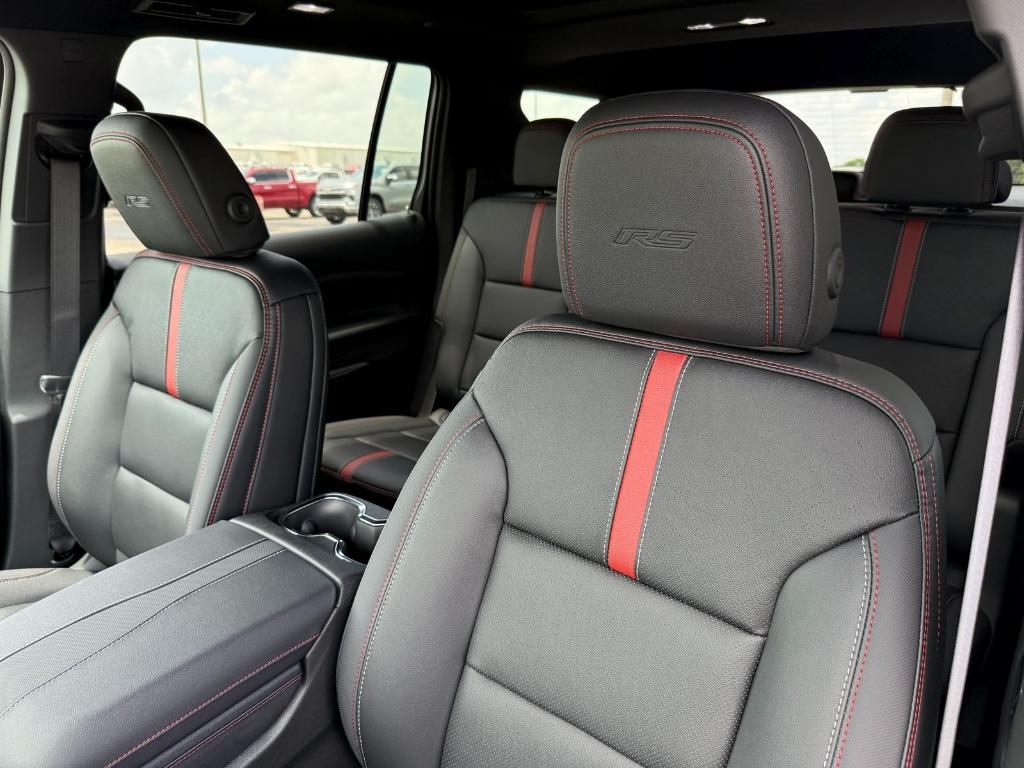 new 2025 Chevrolet Traverse car, priced at $57,455
