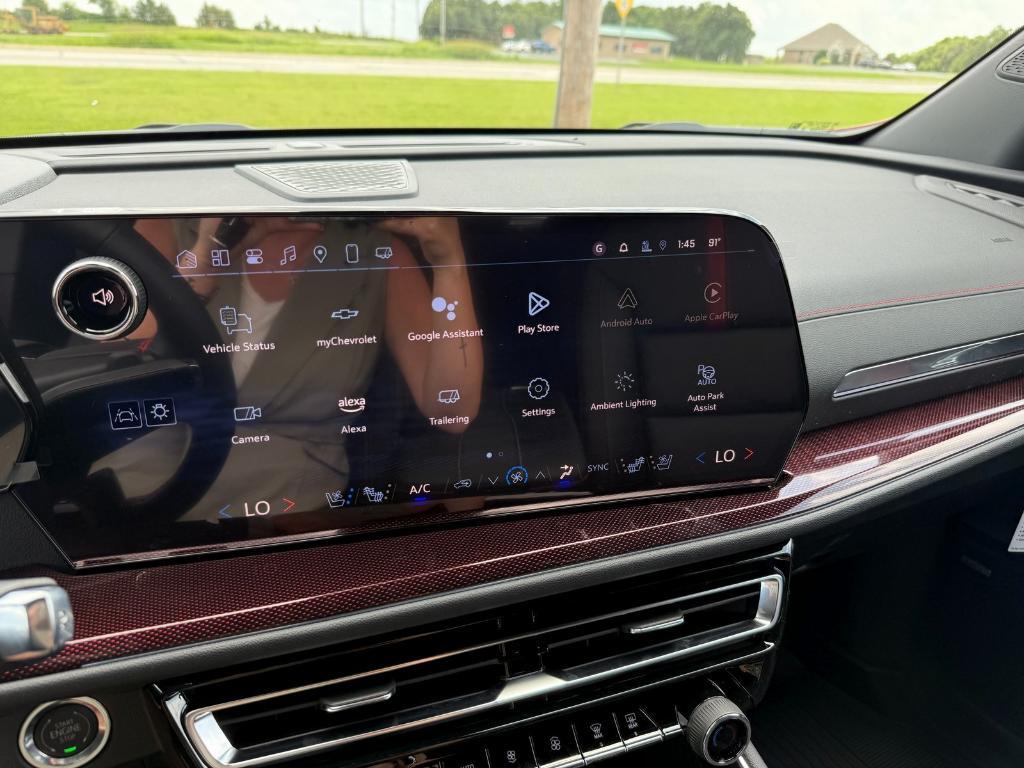 new 2025 Chevrolet Traverse car, priced at $57,455