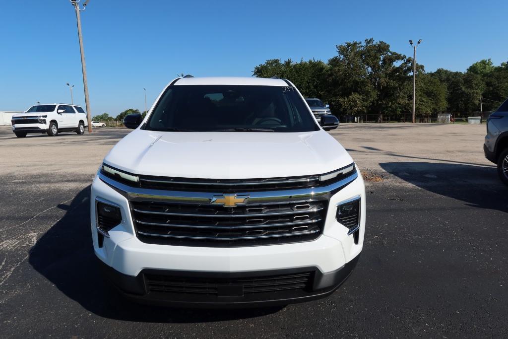 new 2026 Chevrolet Traverse car, priced at $42,378