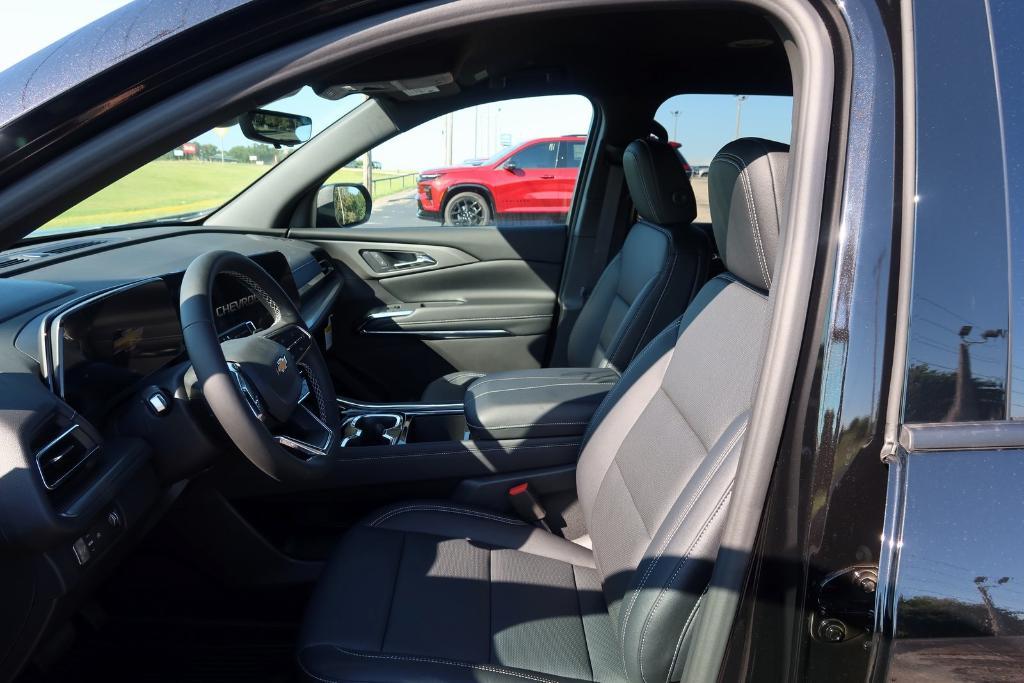 new 2026 Chevrolet Traverse car, priced at $44,099