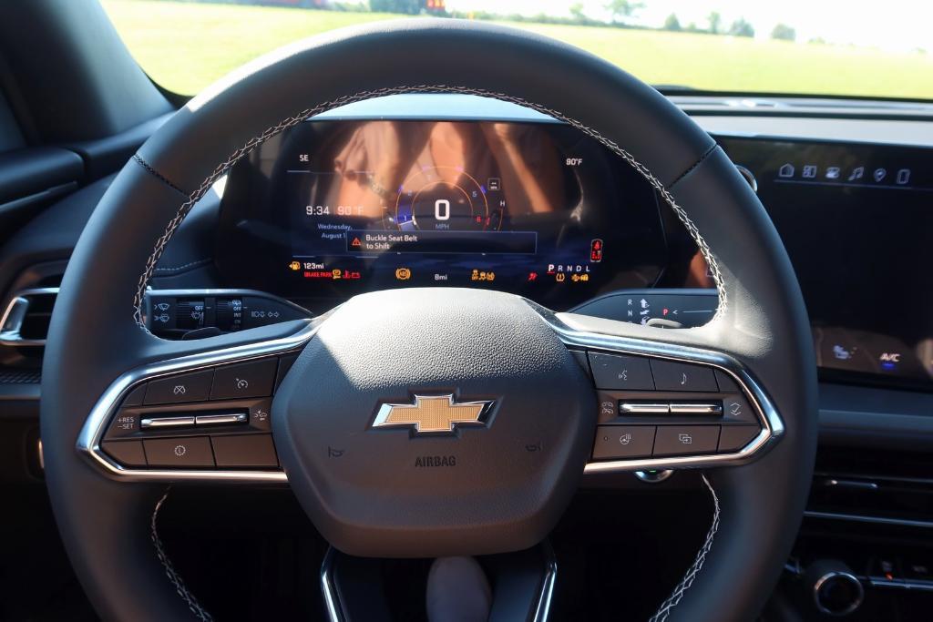 new 2026 Chevrolet Traverse car, priced at $44,099