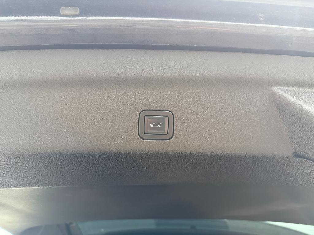 used 2022 Chevrolet Tahoe car, priced at $52,754