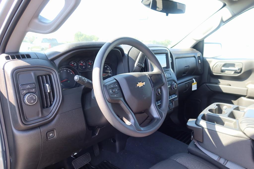 new 2025 Chevrolet Silverado 1500 car, priced at $42,722