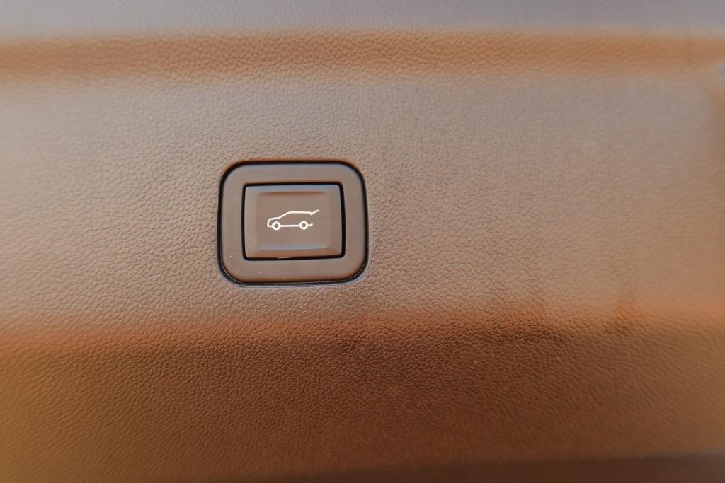 used 2022 Chevrolet Tahoe car, priced at $56,163