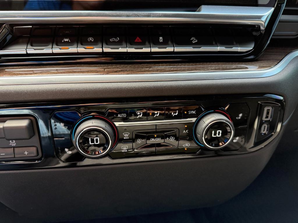 new 2025 Chevrolet Silverado 1500 car, priced at $53,989