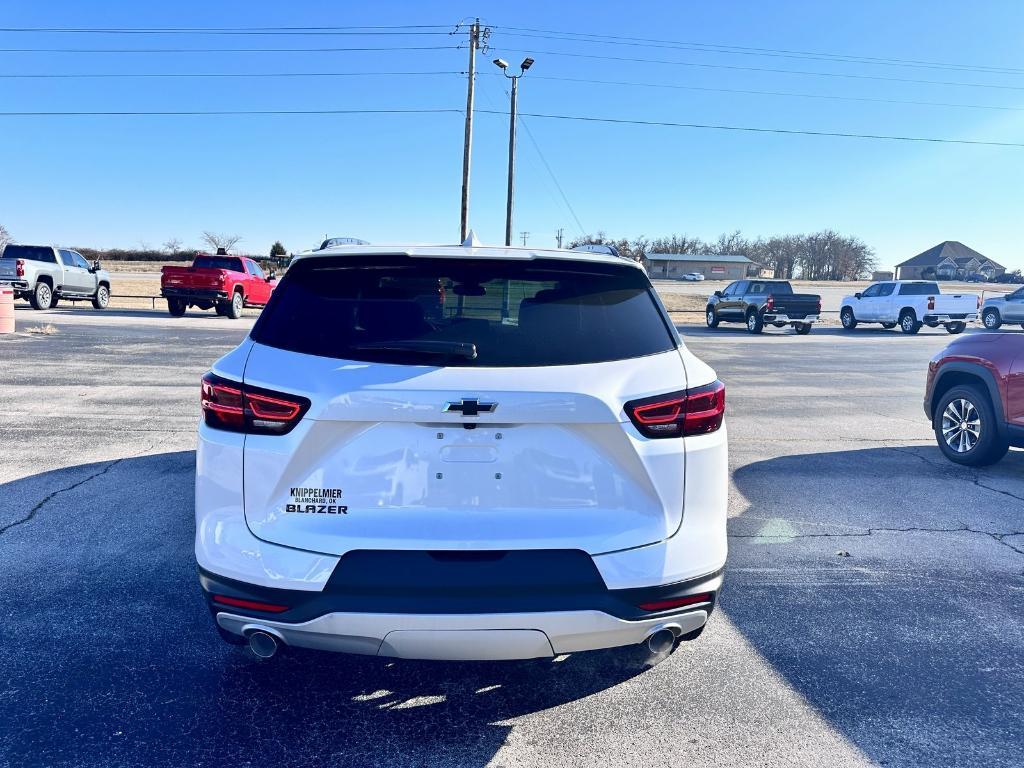 new 2025 Chevrolet Blazer car, priced at $38,702