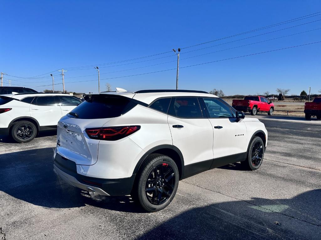 new 2025 Chevrolet Blazer car, priced at $38,702