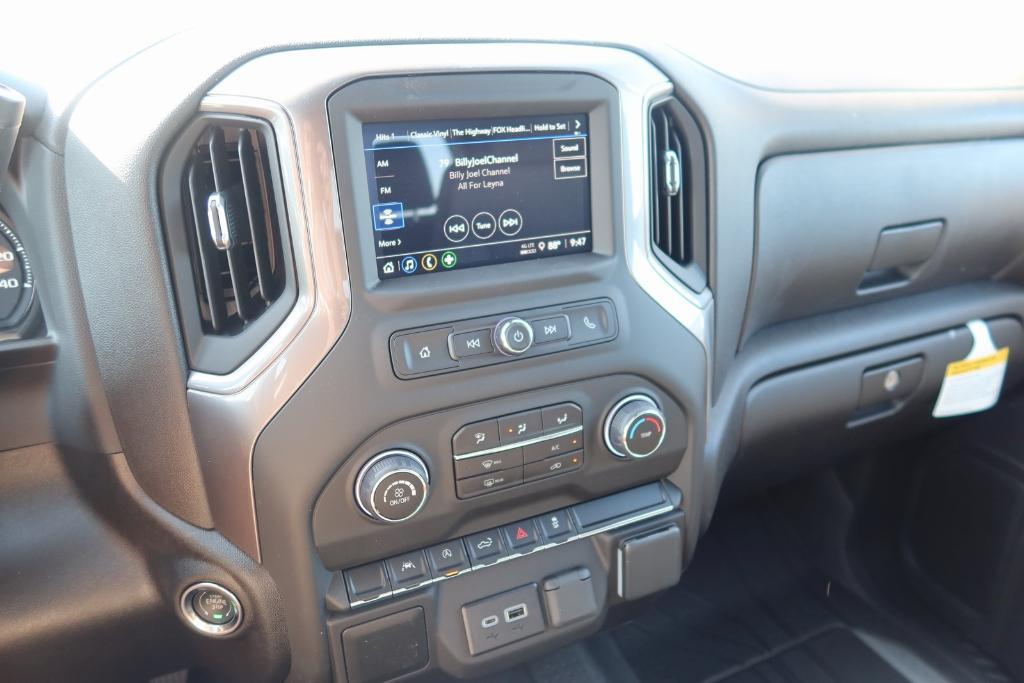 new 2025 Chevrolet Silverado 1500 car, priced at $45,772