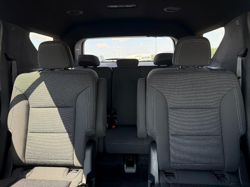 new 2026 Chevrolet Traverse car, priced at $41,593
