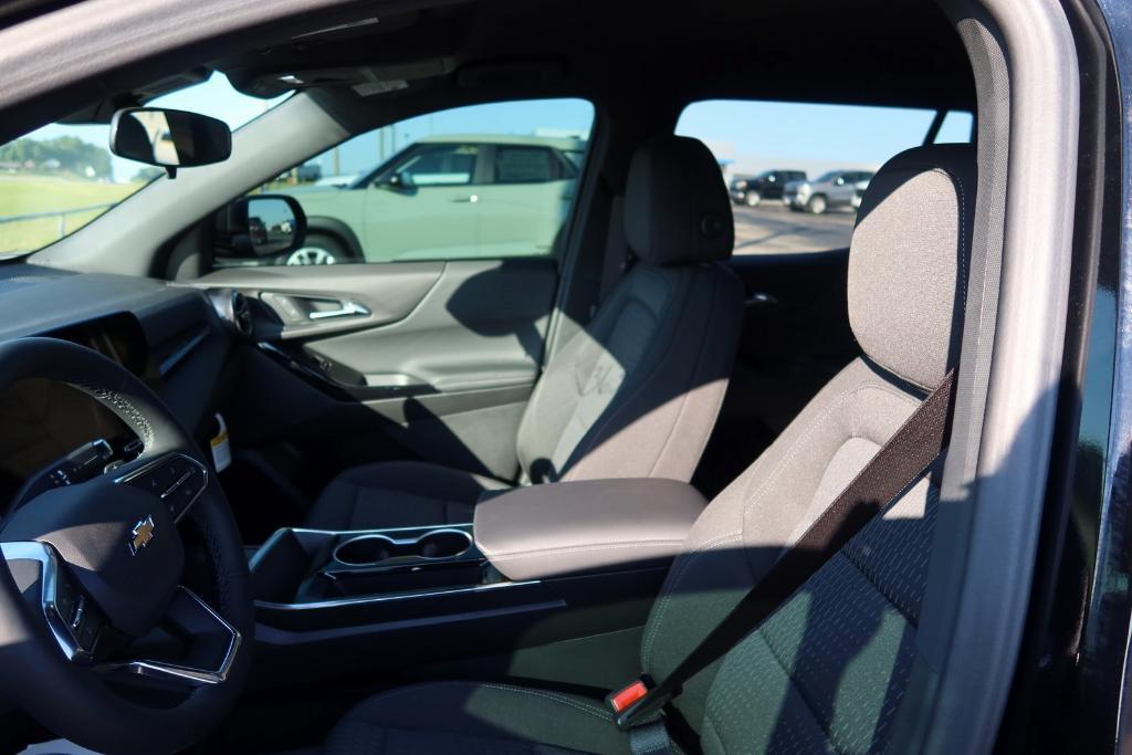 new 2025 Chevrolet Equinox car, priced at $29,361