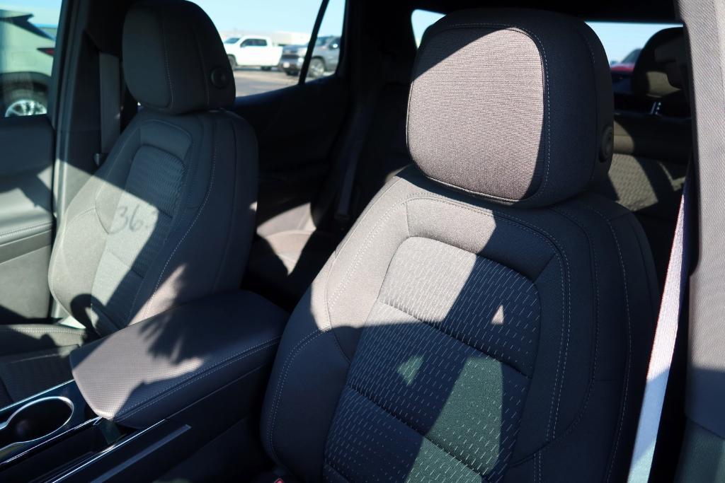 new 2025 Chevrolet Equinox car, priced at $29,361