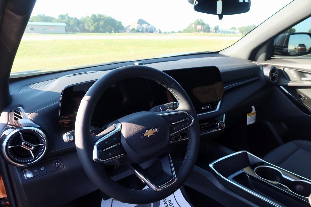 new 2025 Chevrolet Equinox car, priced at $29,361