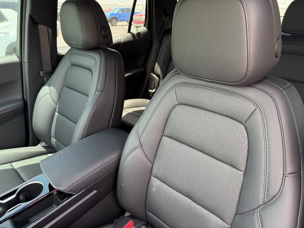new 2026 Chevrolet Equinox car, priced at $32,906