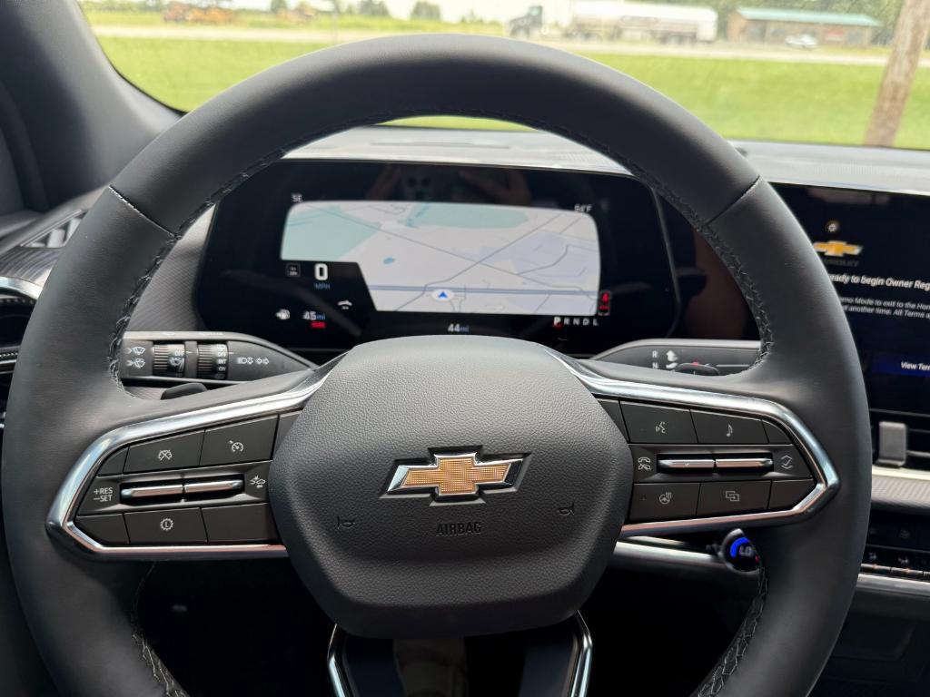 new 2026 Chevrolet Equinox car, priced at $32,906