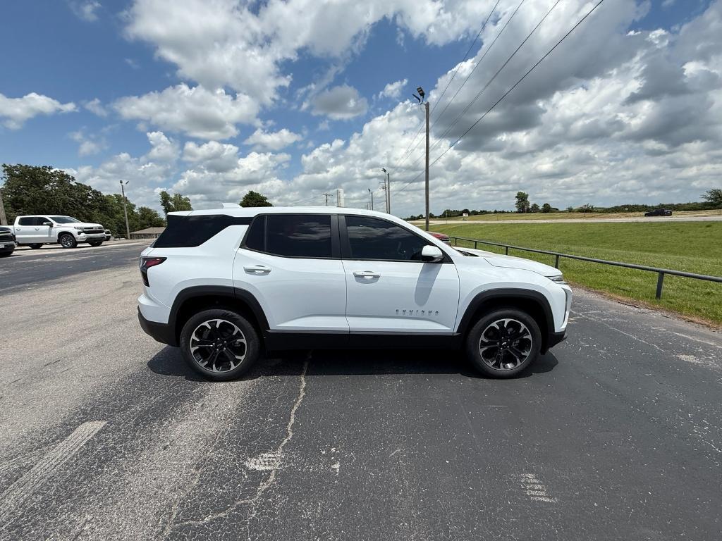 new 2026 Chevrolet Equinox car, priced at $32,906