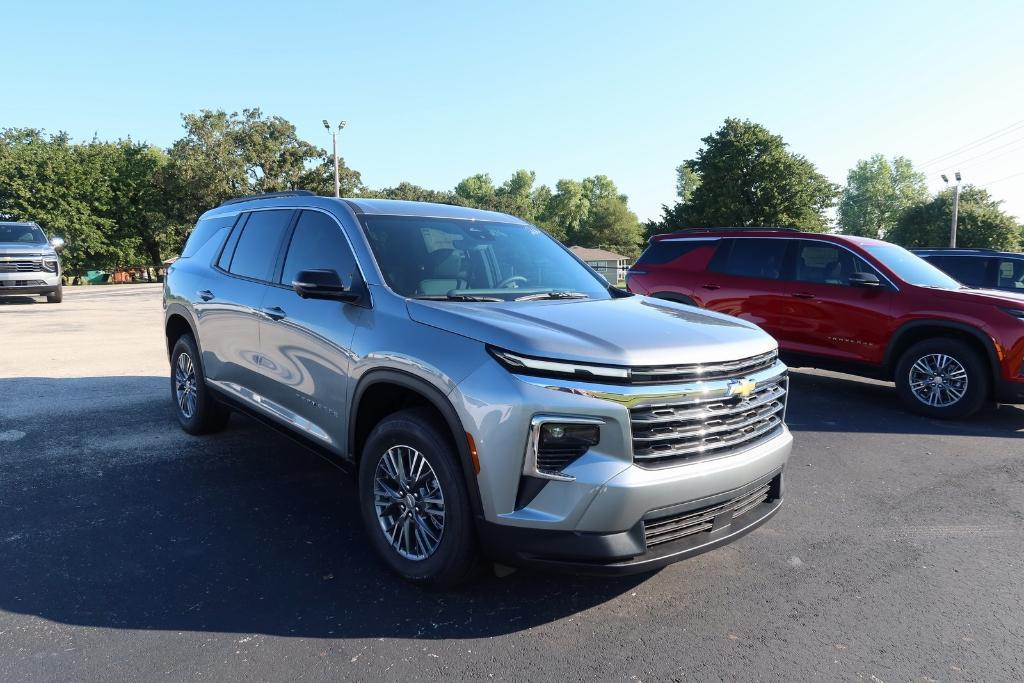 new 2026 Chevrolet Traverse car, priced at $44,558