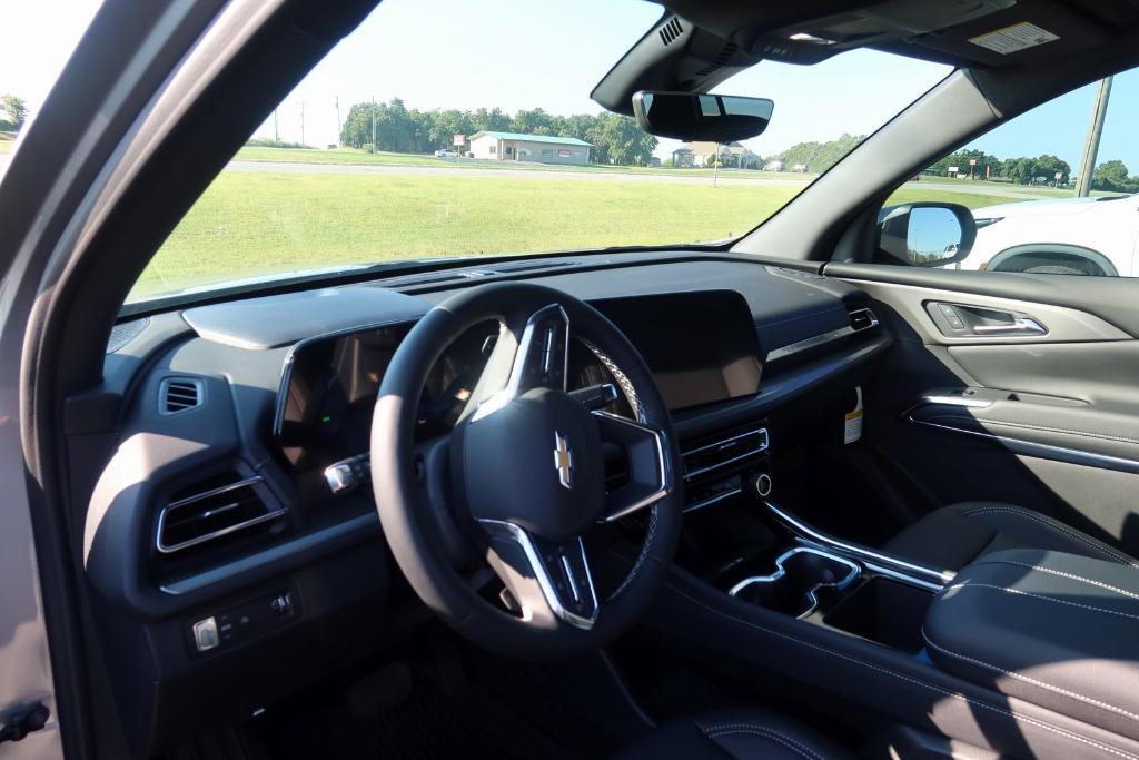 new 2026 Chevrolet Traverse car, priced at $44,558