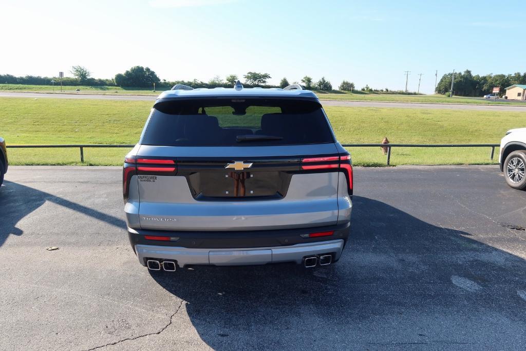 new 2026 Chevrolet Traverse car, priced at $44,558