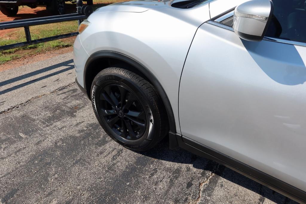 used 2014 Nissan Rogue car, priced at $7,944