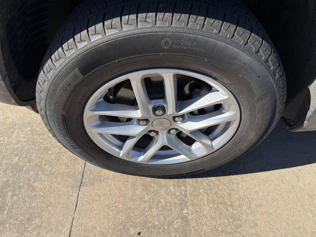 used 2023 Jeep Grand Cherokee car, priced at $30,234