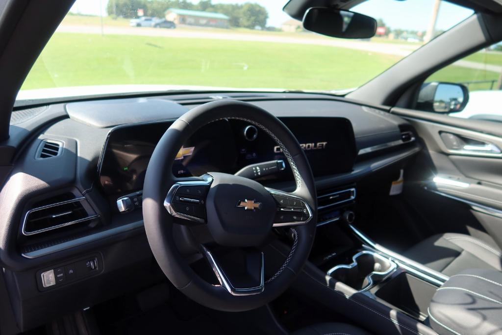 new 2025 Chevrolet Traverse car, priced at $44,045