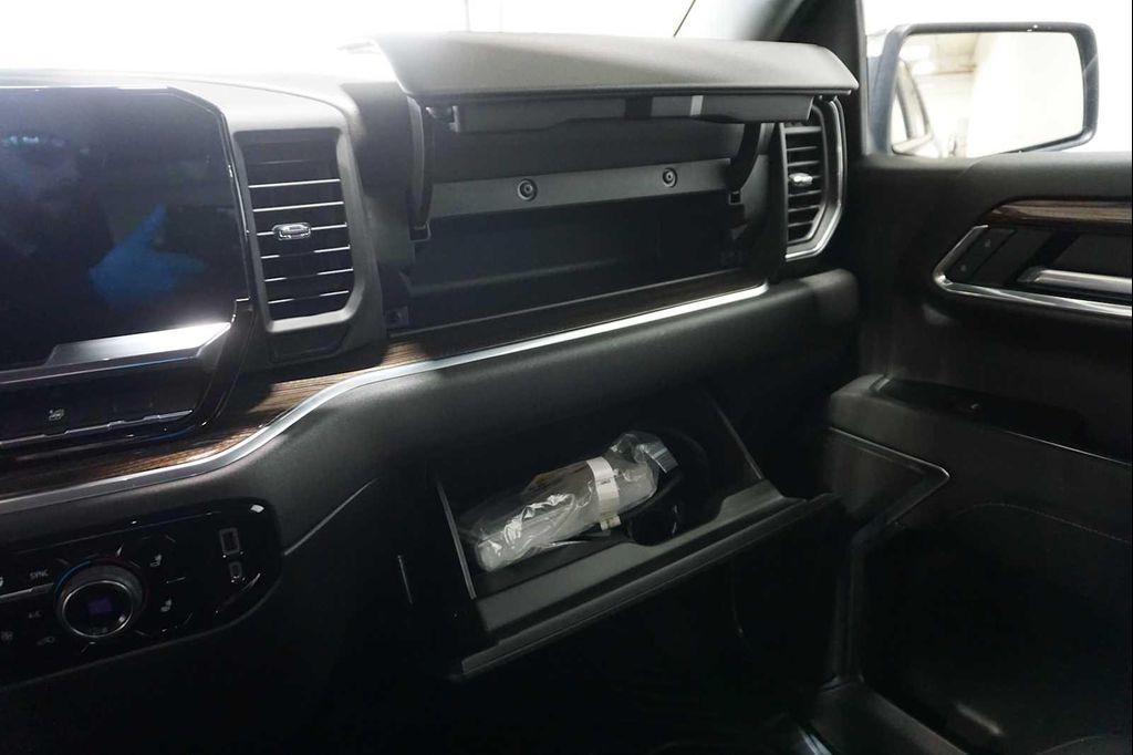 used 2022 Chevrolet Silverado 1500 car, priced at $38,975