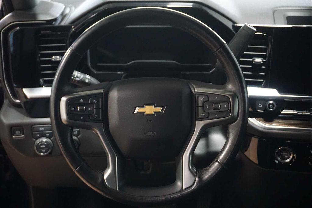 used 2022 Chevrolet Silverado 1500 car, priced at $38,975