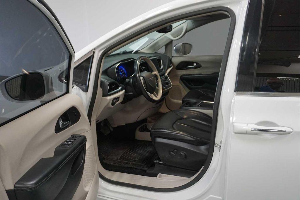 used 2020 Chrysler Pacifica car, priced at $18,955
