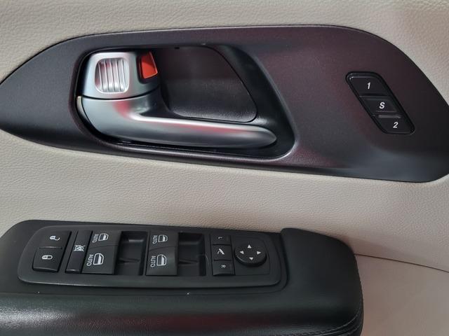 used 2020 Chrysler Pacifica car, priced at $22,888