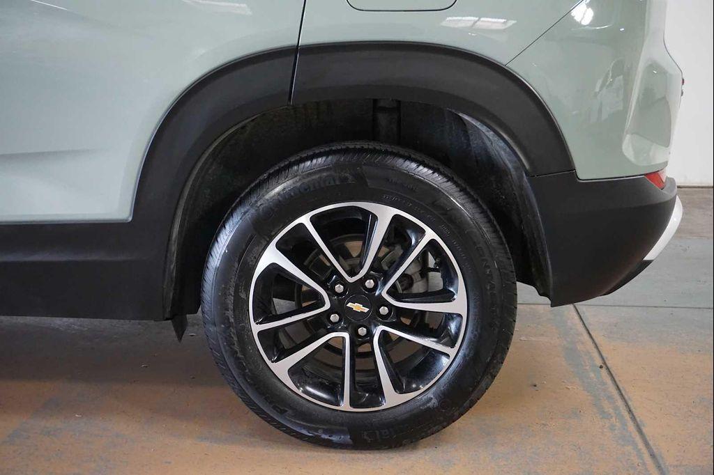 used 2025 Chevrolet TrailBlazer car, priced at $26,888