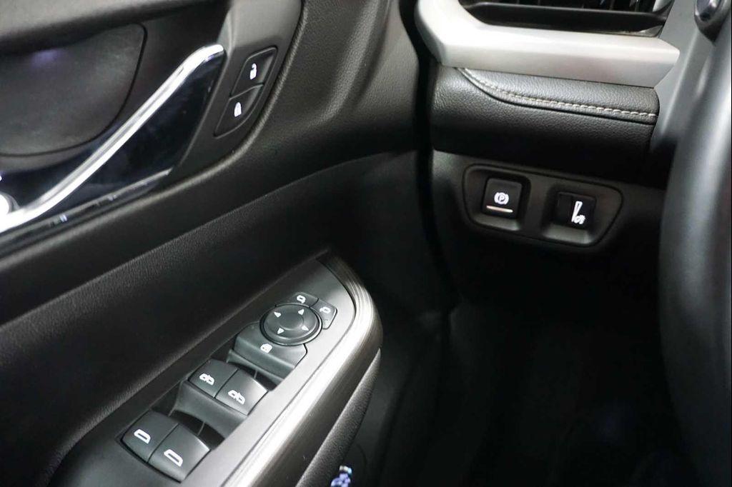 used 2023 GMC Acadia car, priced at $23,975