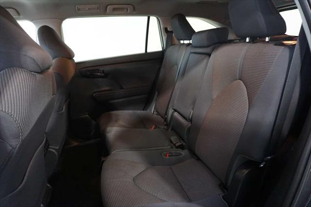 used 2023 Toyota Highlander car, priced at $33,999