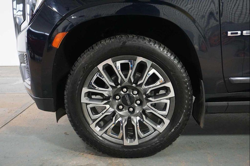 used 2023 GMC Yukon car, priced at $64,999