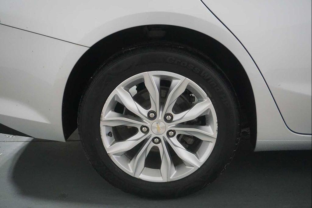 used 2021 Chevrolet Malibu car, priced at $13,999