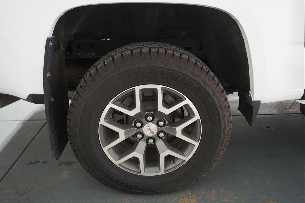 used 2021 GMC Canyon car, priced at $25,999