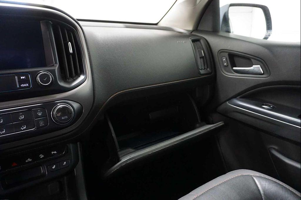 used 2021 GMC Canyon car, priced at $25,999